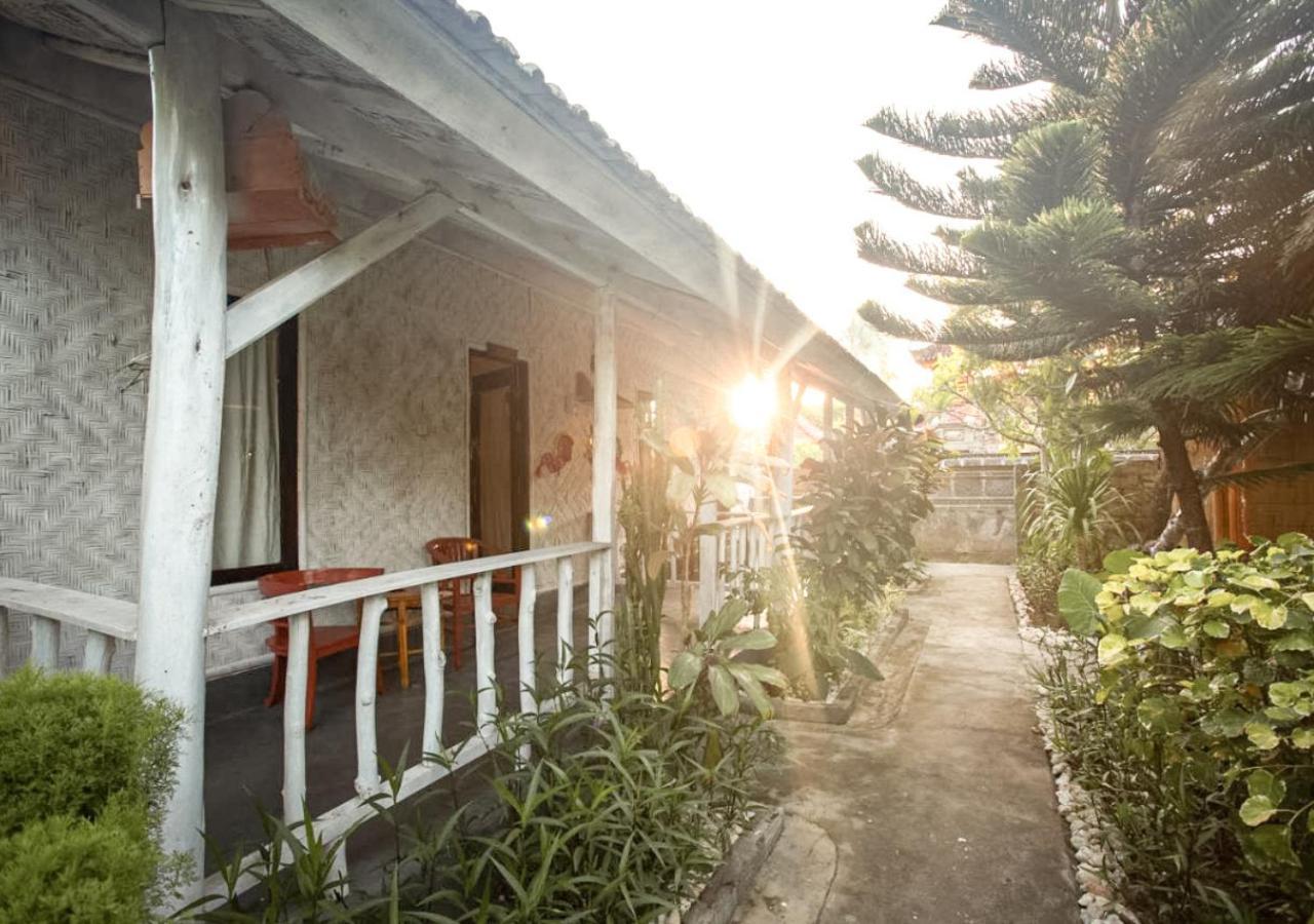 Fullmoon Bungalows Toyapakeh Extérieur photo