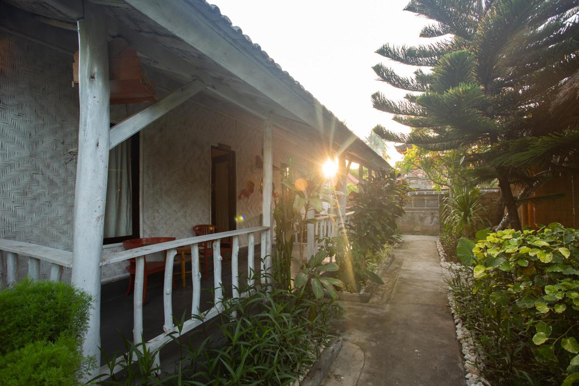 Fullmoon Bungalows Toyapakeh Extérieur photo