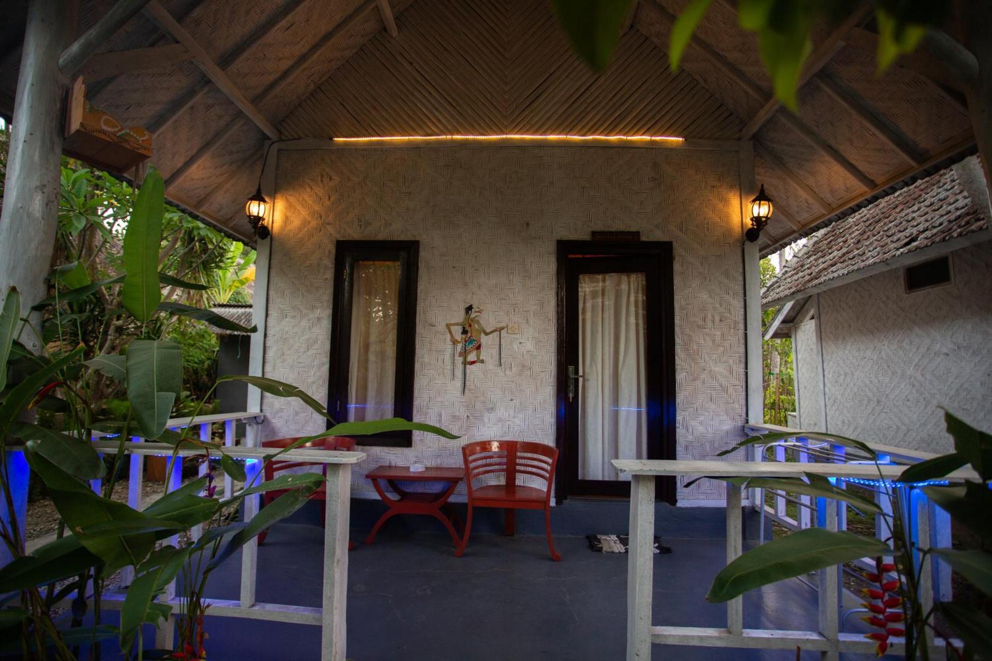 Fullmoon Bungalows Toyapakeh Extérieur photo